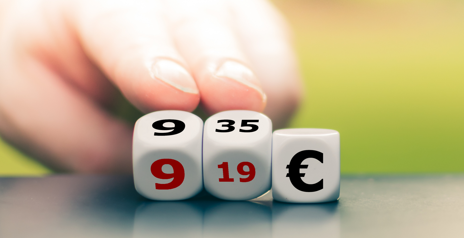 Der Mindestlohn in Deutschland steigt auf 9,35 €.